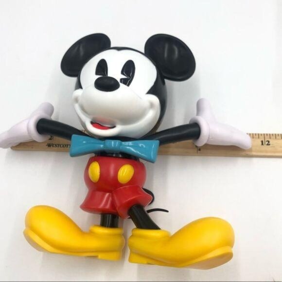 Disney Mickey Mouse Sipper Cup 90th Birthday cup - Picture 9 of 9